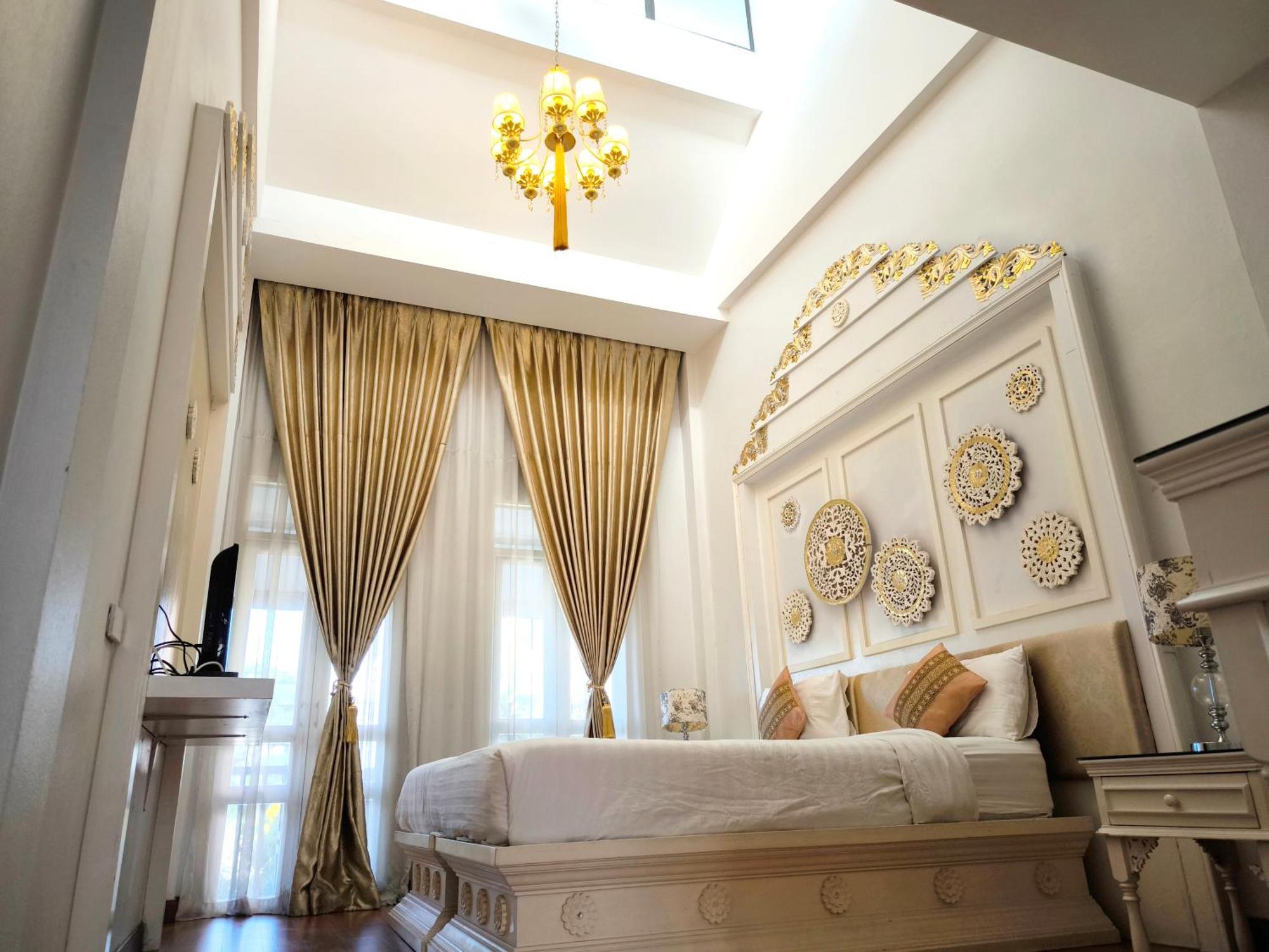 Ratchiangsaen Flora House Hotel Чиангмай Екстериор снимка