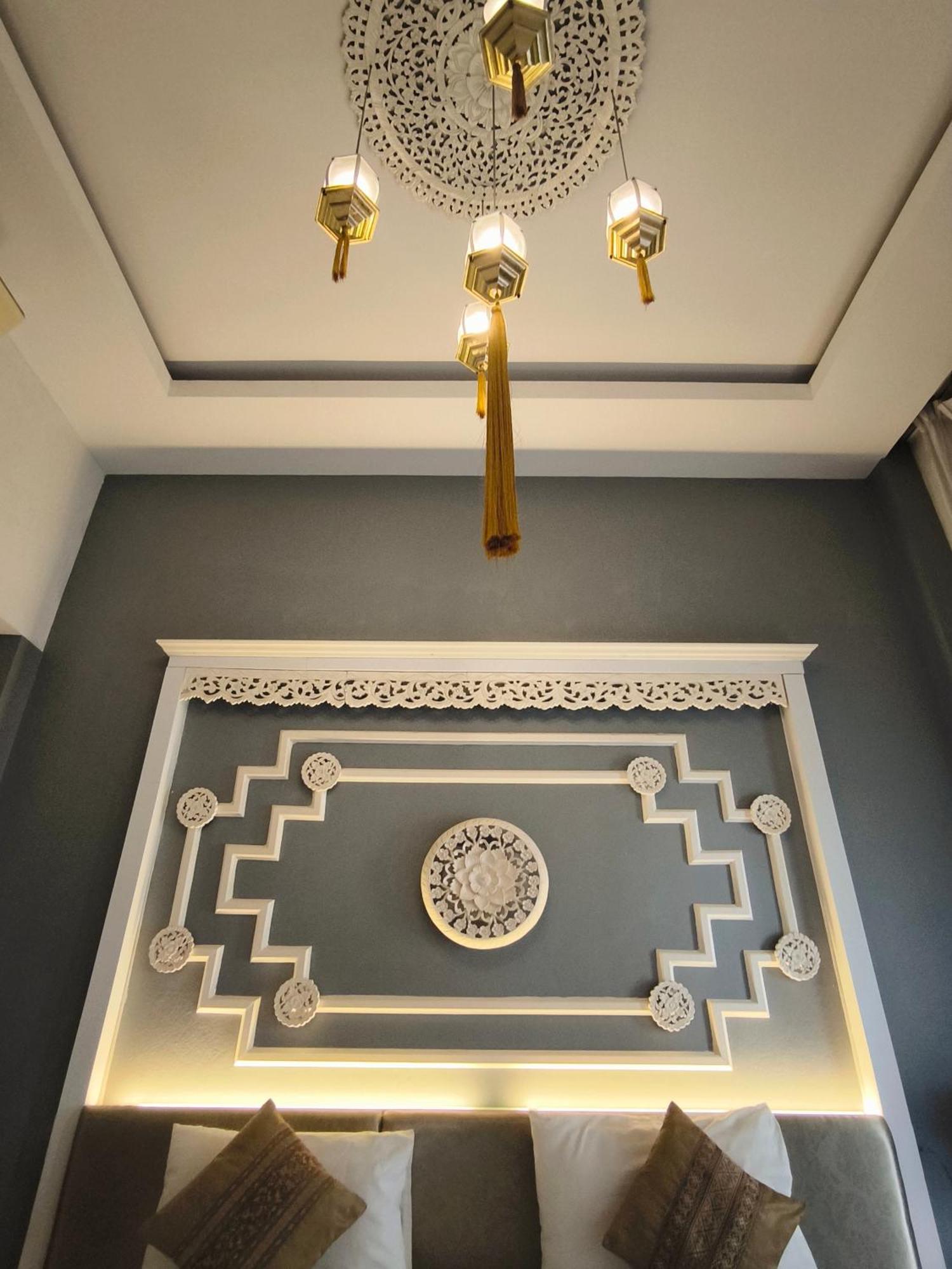Ratchiangsaen Flora House Hotel Чиангмай Стая снимка